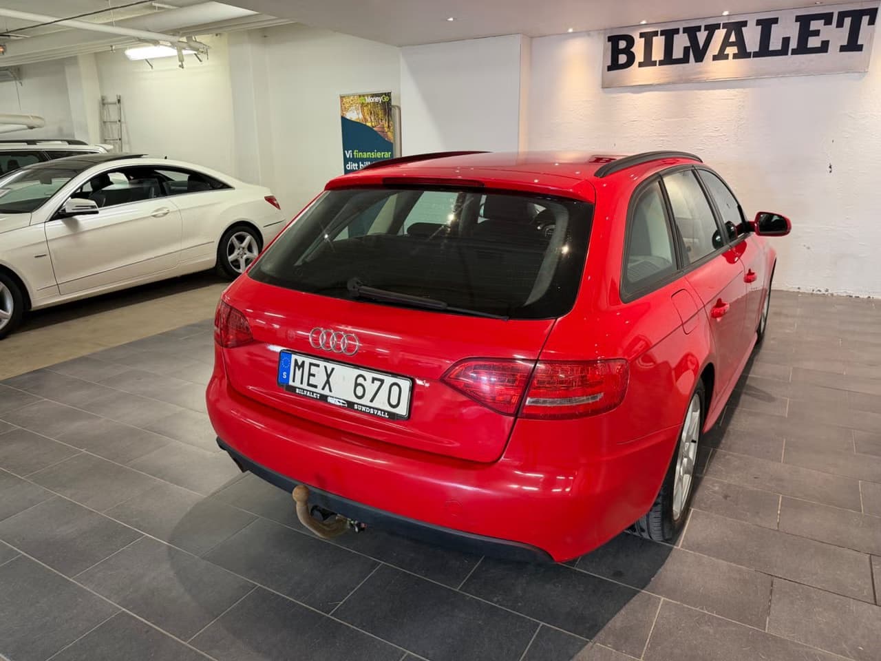 Audi A4 — exteriörbild 4