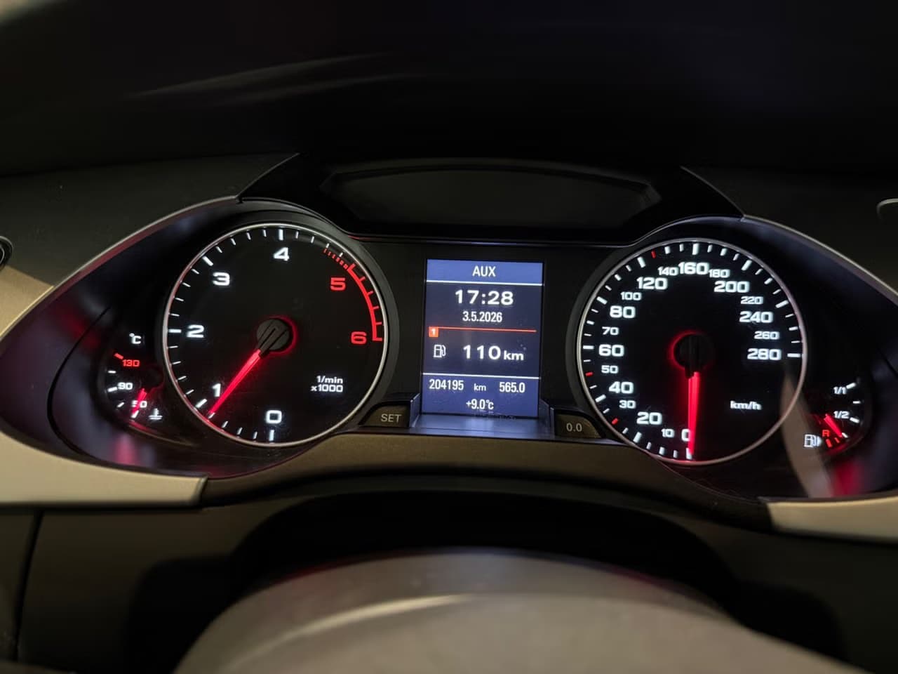 Audi A4 — exteriörbild 15