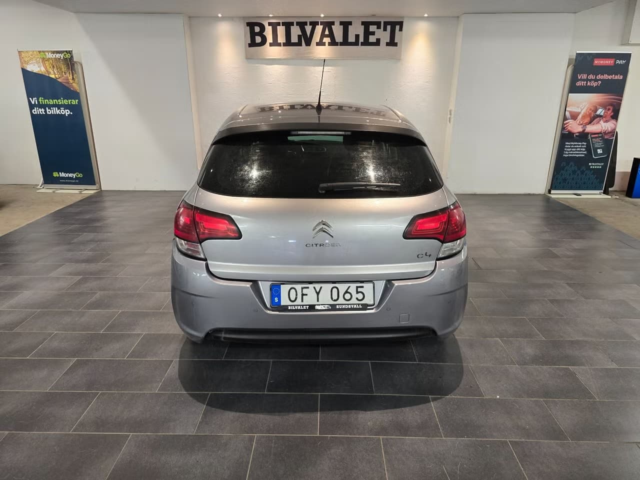 Citroen C4 — exteriörbild 4