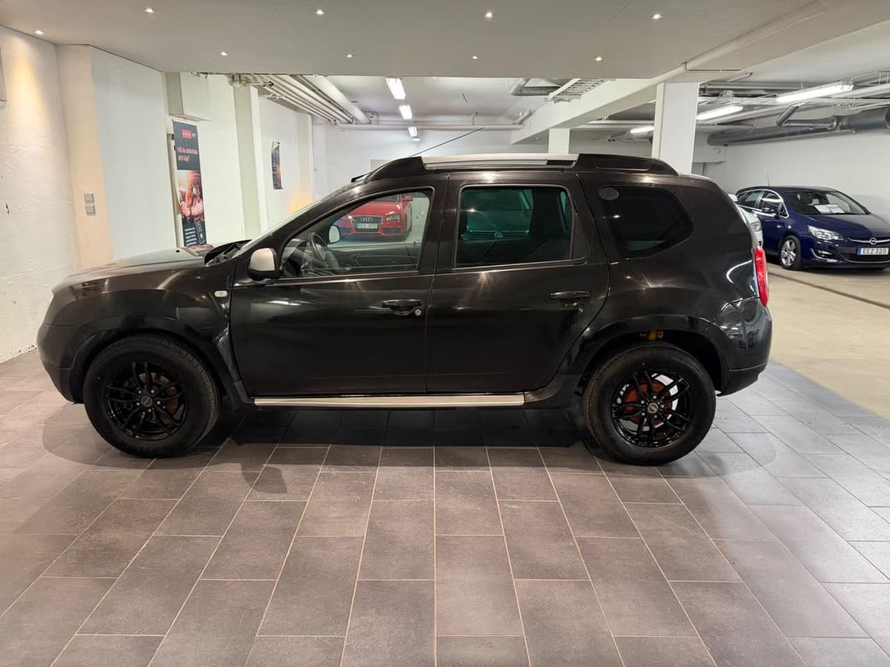 Dacia Duster — exteriörbild 9