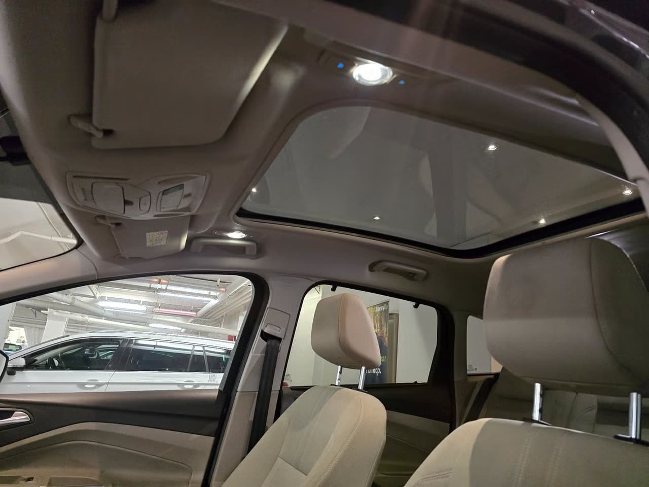 Ford C-Max — exteriörbild 14