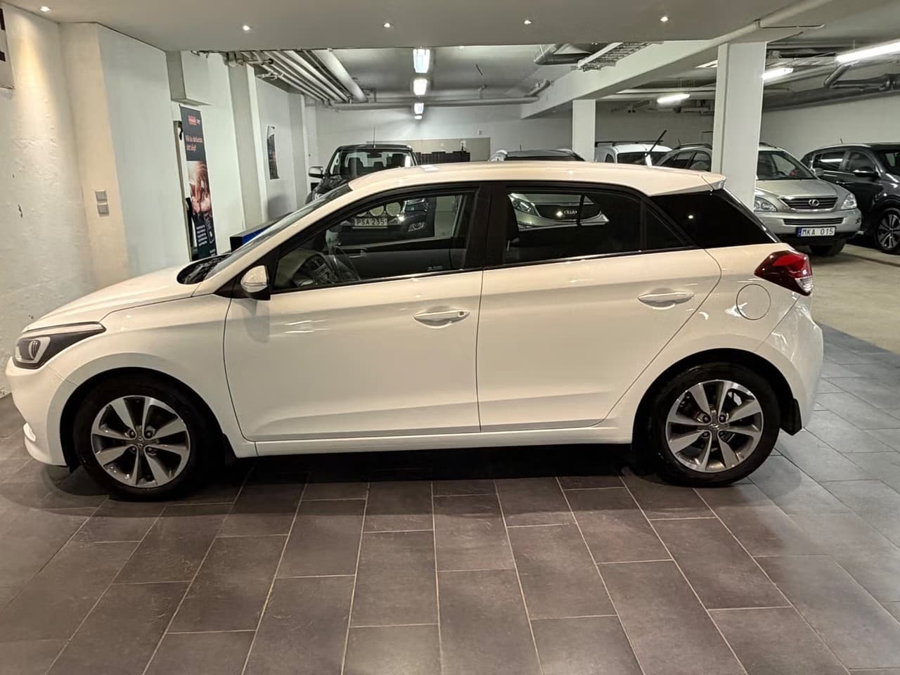 Hyundai i20 — exteriörbild 10