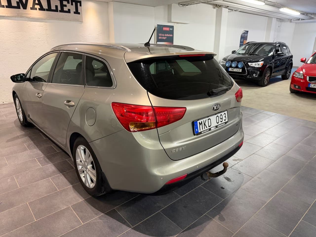 Kia Ceed — exteriörbild 4