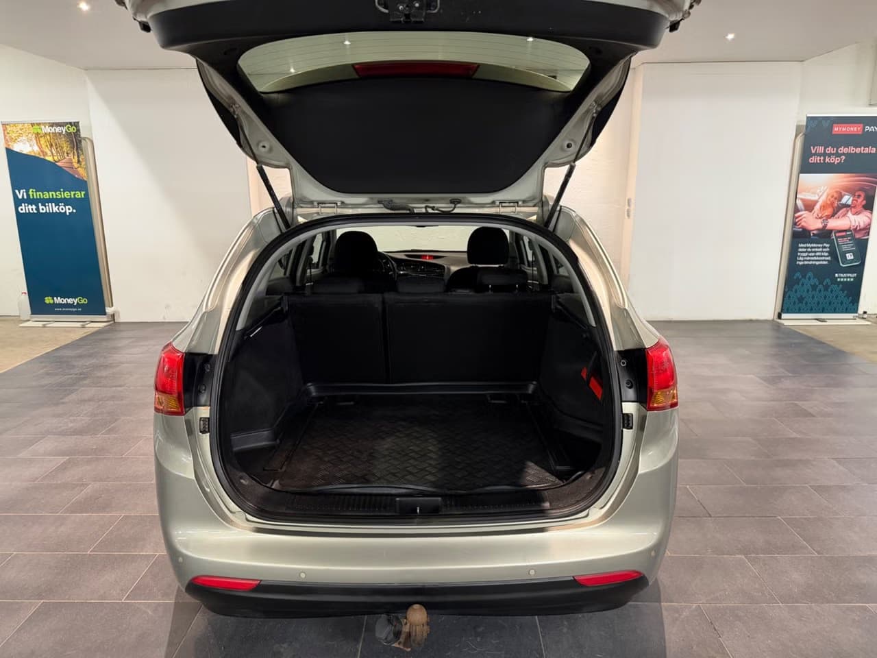 Kia Ceed — exteriörbild 9