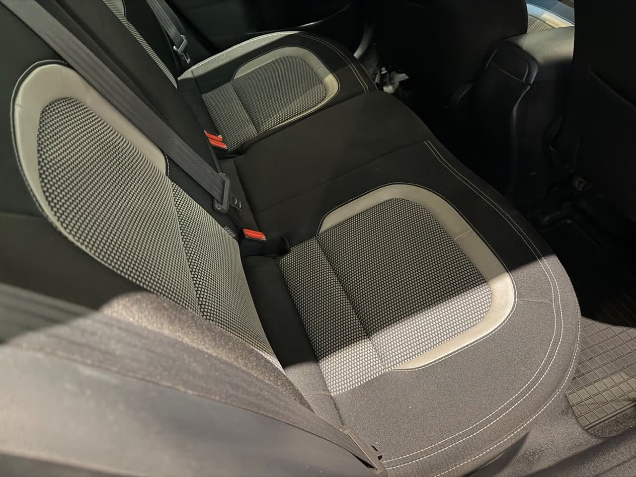 Kia Ceed — exteriörbild 12