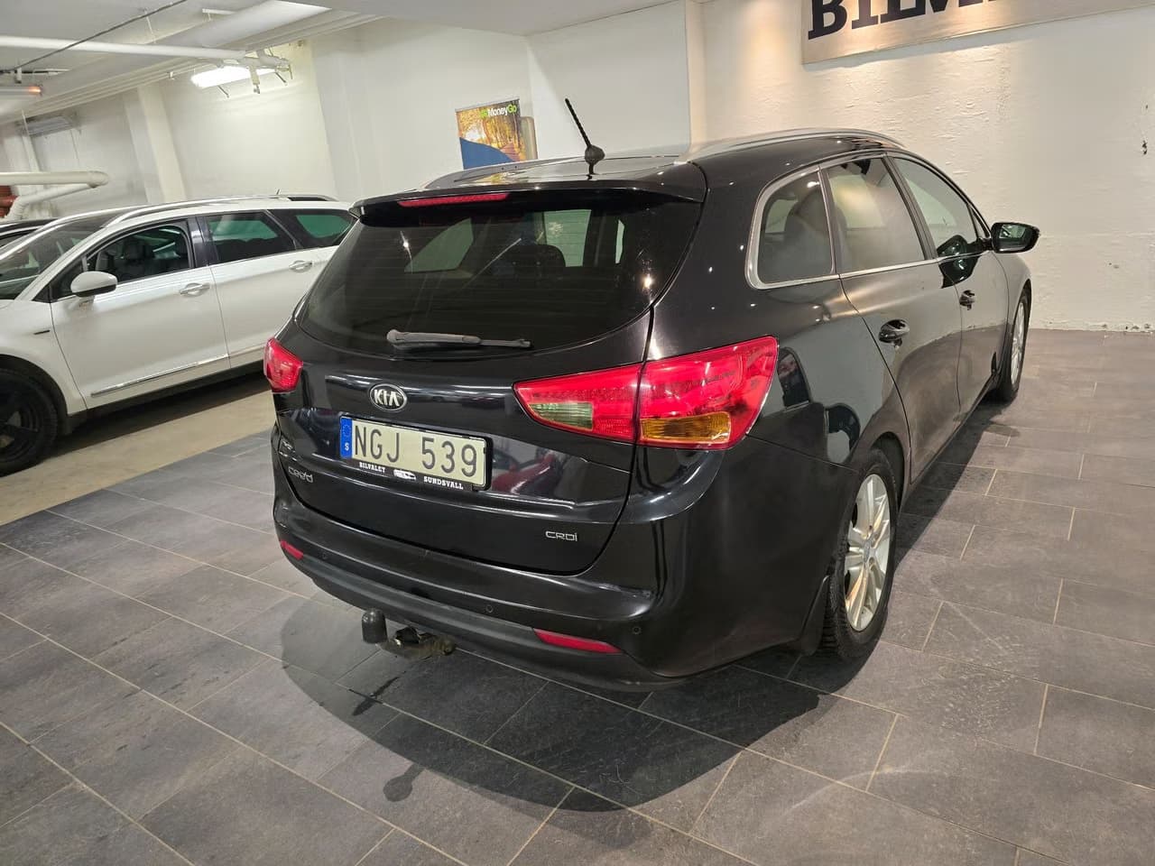Kia Ceed — exteriörbild 7
