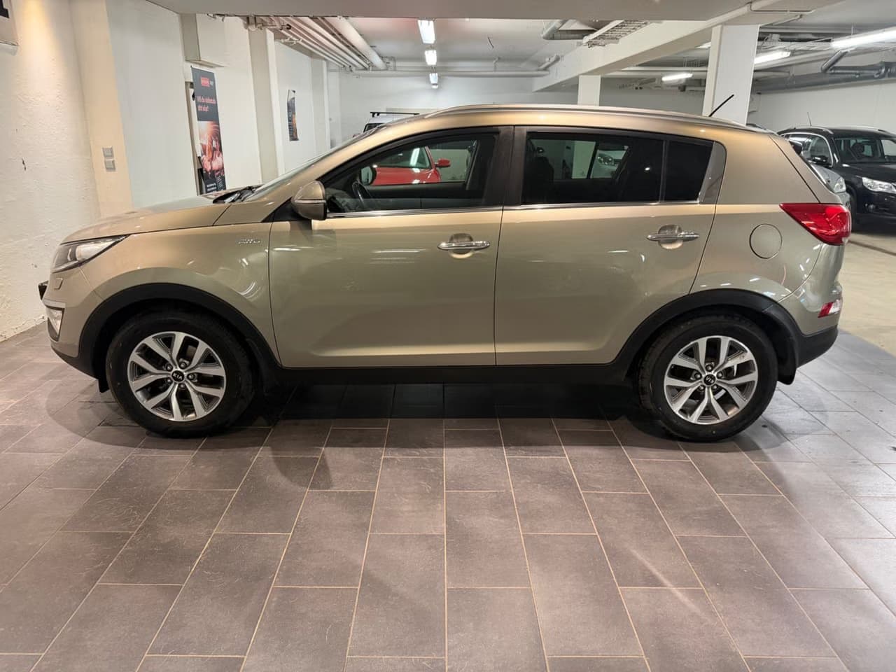 Kia Sportage — exteriörbild 9