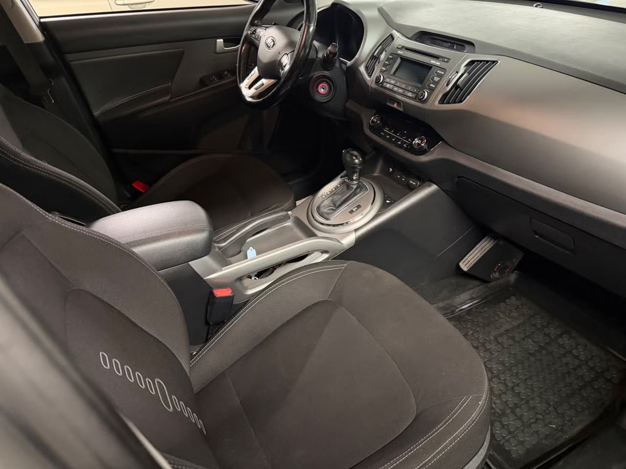Kia Sportage — exteriörbild 11