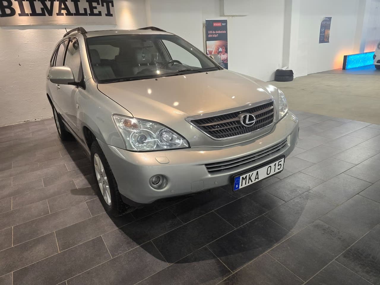 Lexus RX400h — exteriörbild 3