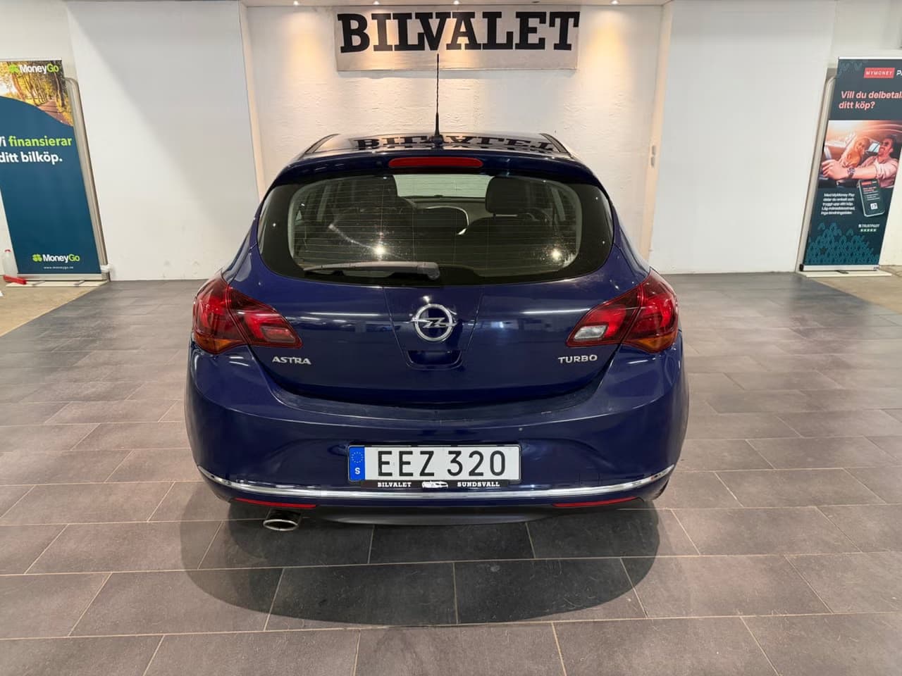 Opel Astra — exteriörbild 6