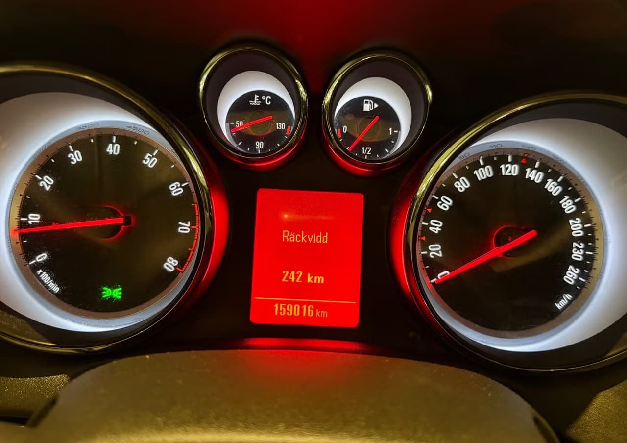 Opel Astra — exteriörbild 16