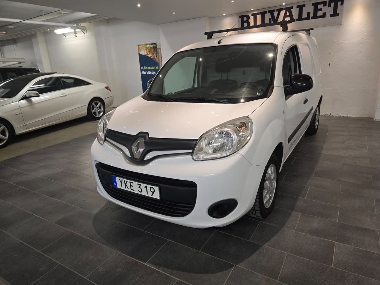 Renault Kangoo Express 2017, vit — hos Bilvalet i Norrland i Sundsvall