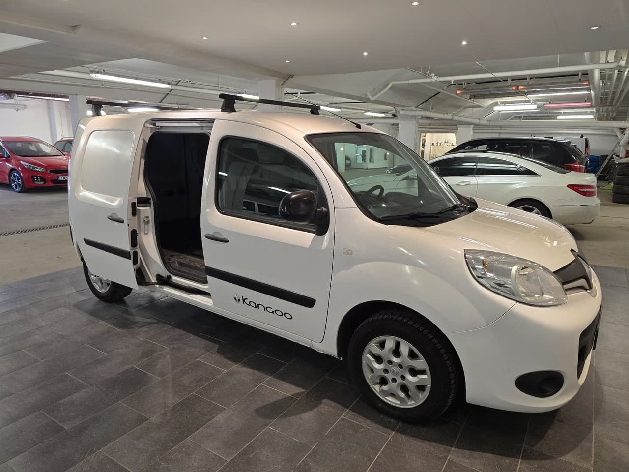 Renault Kangoo Express — exteriörbild 9