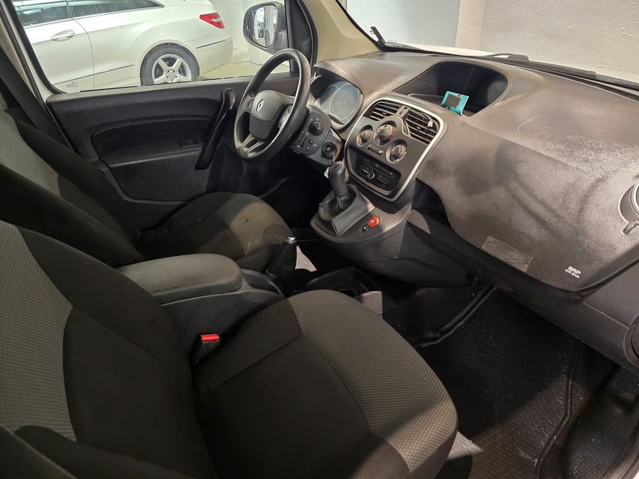 Renault Kangoo Express — exteriörbild 13