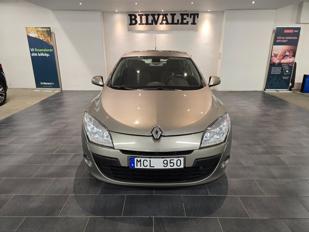 Renault Megane III, 2012, brun — huvudbild hos Bilvalet i Norrland
