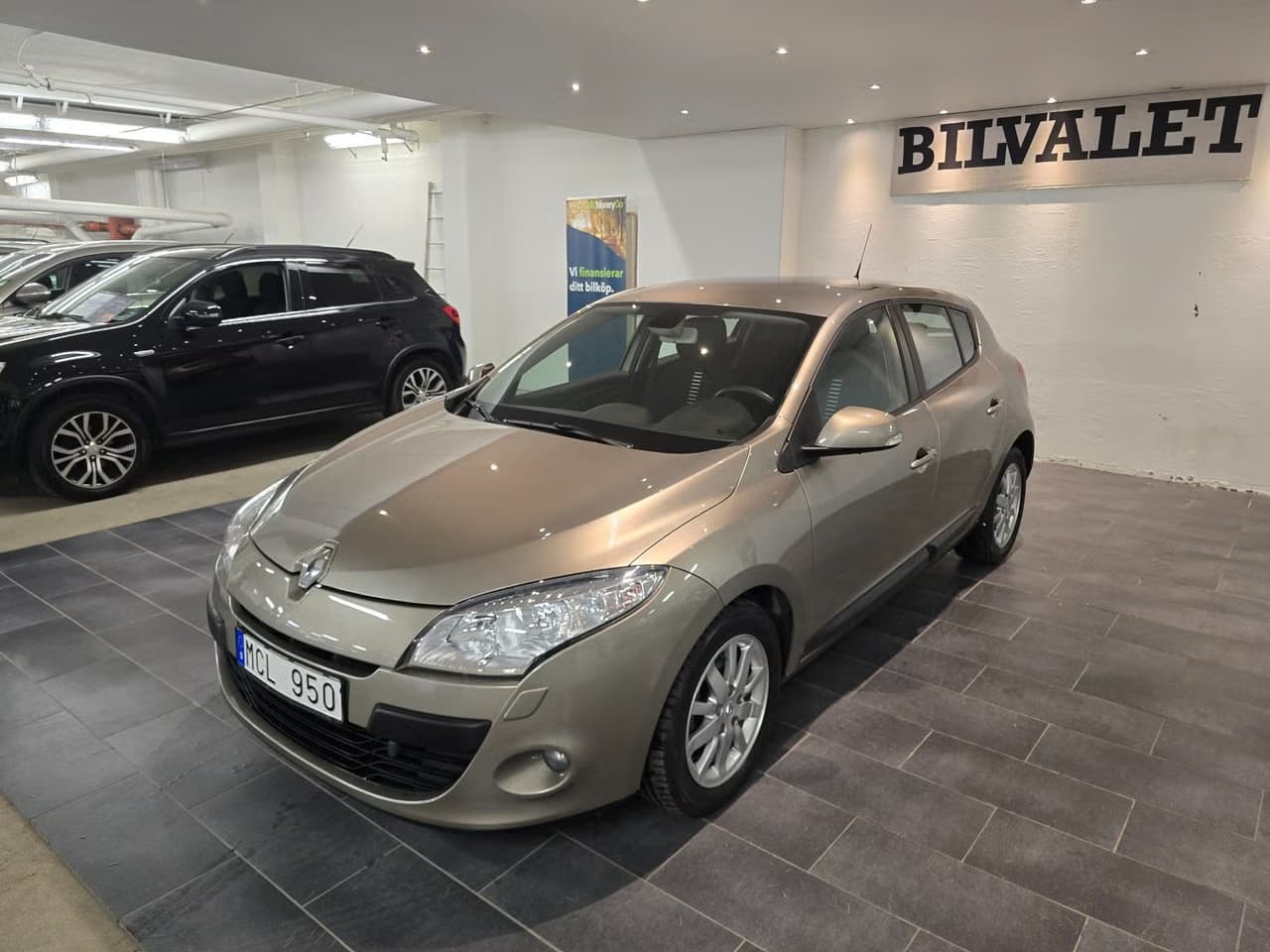 Renault Megane III — exteriörbild 3