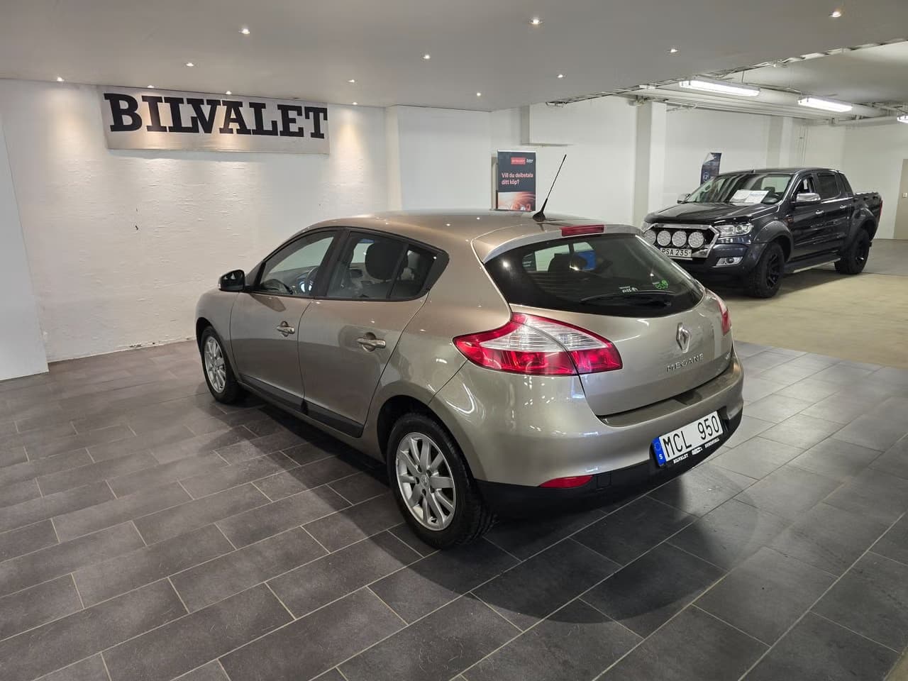 Renault Megane III — exteriörbild 8