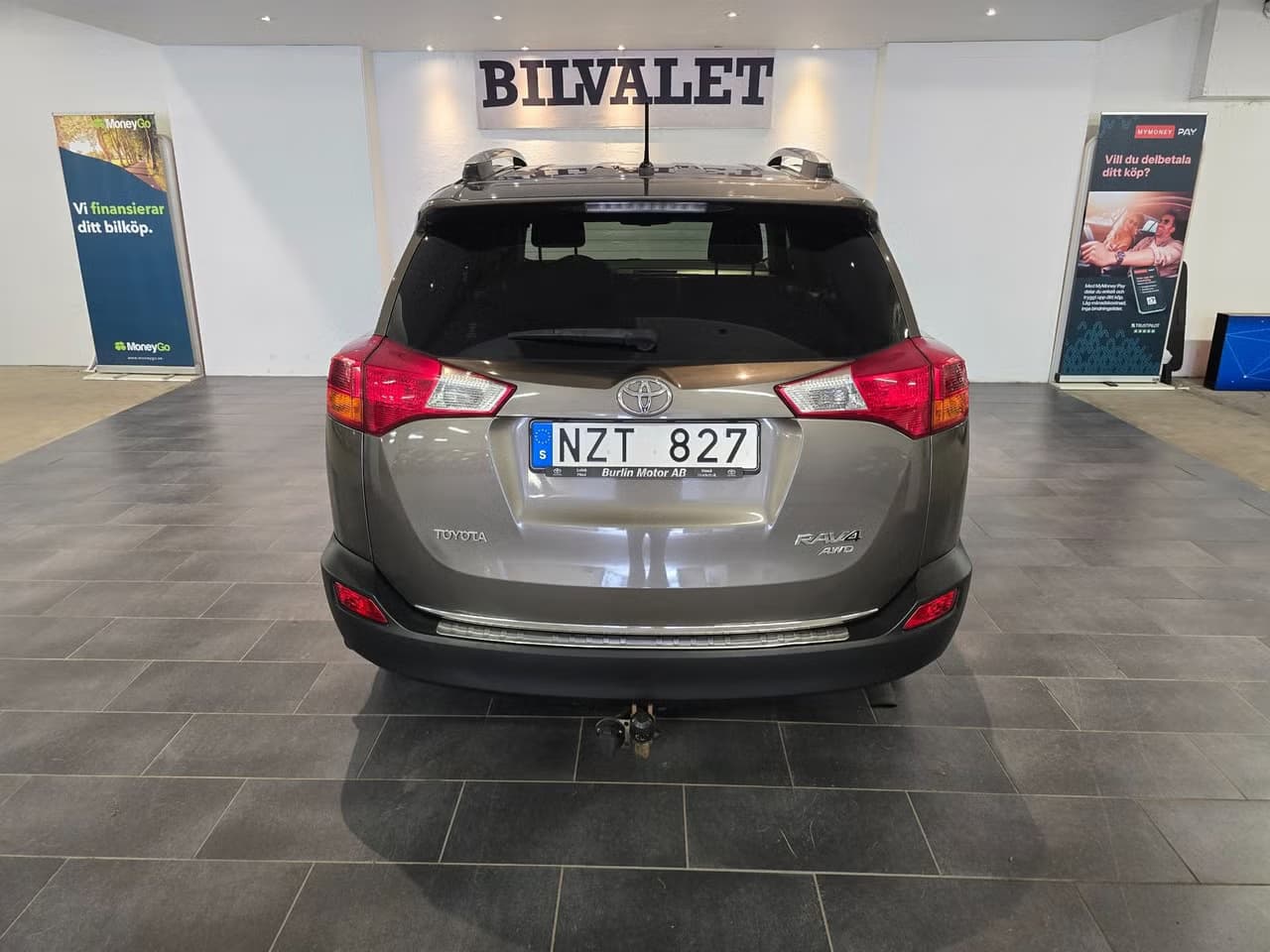 Toyota RAV4 — exteriörbild 6