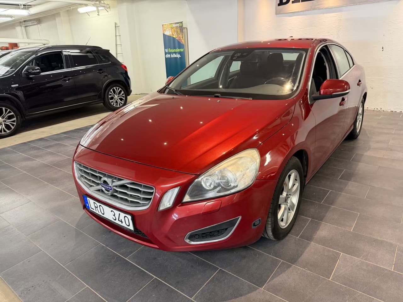 Volvo S60 2011, röd — hos Bilvalet i Norrland i Sundsvall