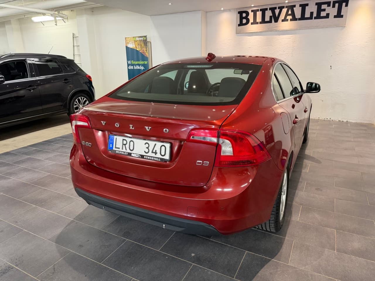 Volvo S60 — exteriörbild 4