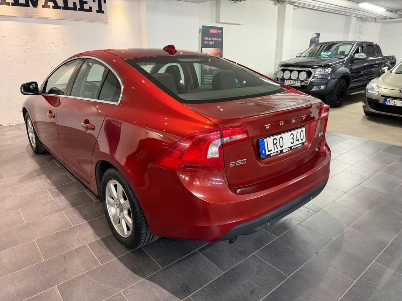 Volvo S60 — exteriörbild 5