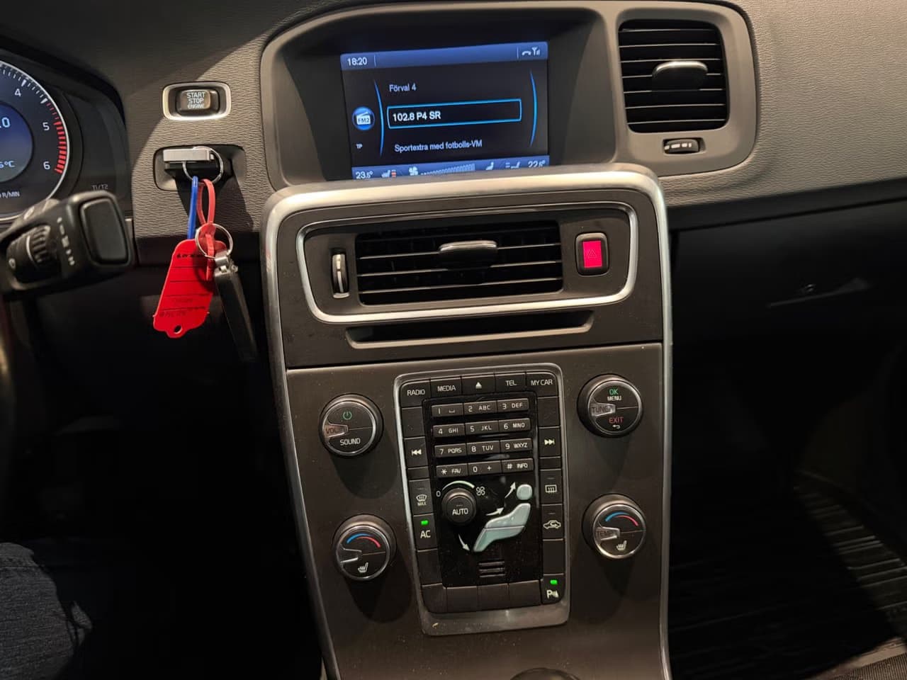 Volvo S60 — exteriörbild 15